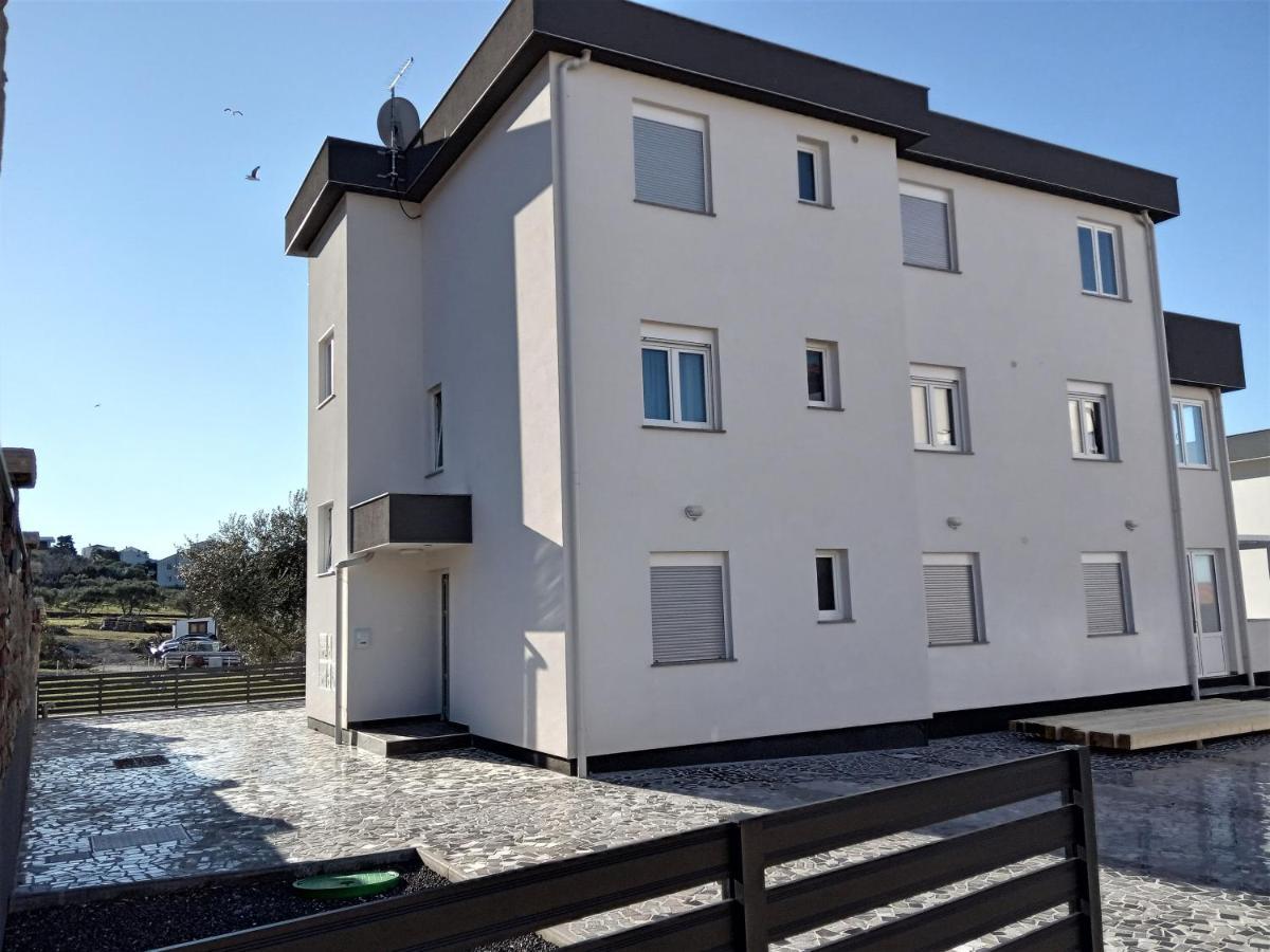 Apartment Ivetka Banjol Eksteriør bilde