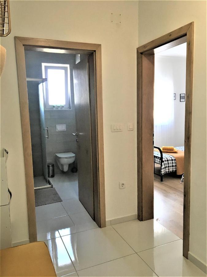 Apartment Ivetka Banjol Eksteriør bilde