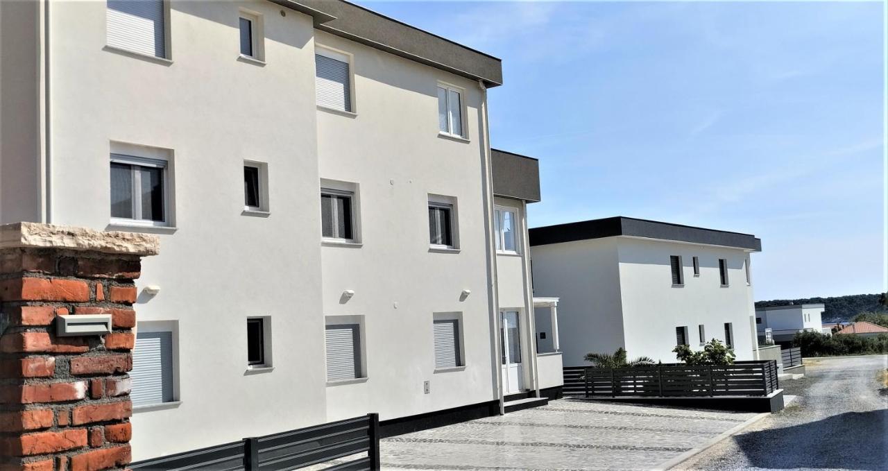 Apartment Ivetka Banjol Eksteriør bilde